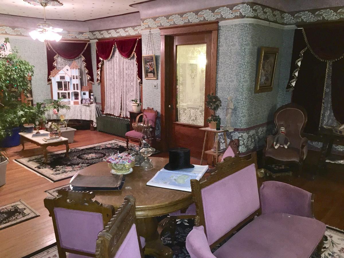 Scarlett House Victorian B & B Janesville Ngoại thất bức ảnh